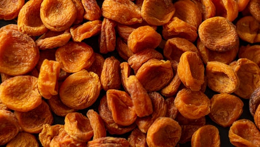 dried peaches with little citric acid