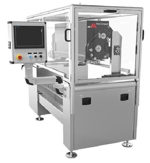 Compact extruder for bakery masses