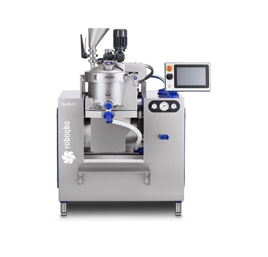 Multi-functional food processor for a high sugar percentage pastes production