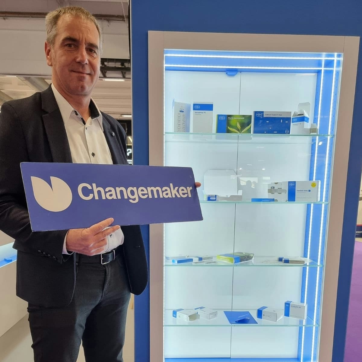 #Changemaker: Turning grass into pharmaceutical packaging
