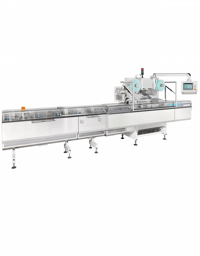 High-speed flow pack wrapping machine for chocolates