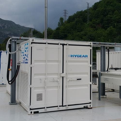 Plug & play water to hydrogen generator