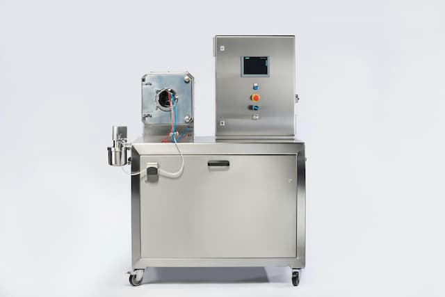 Tablet coater for laboratory scale