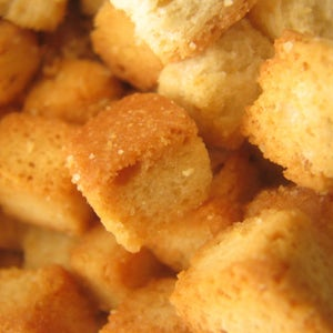 Making croutons