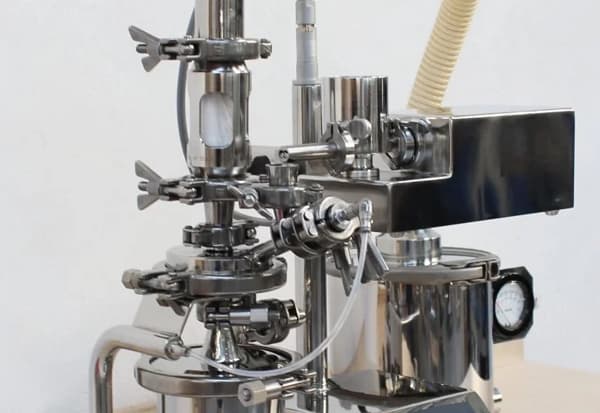 Jet mill for clinical trials