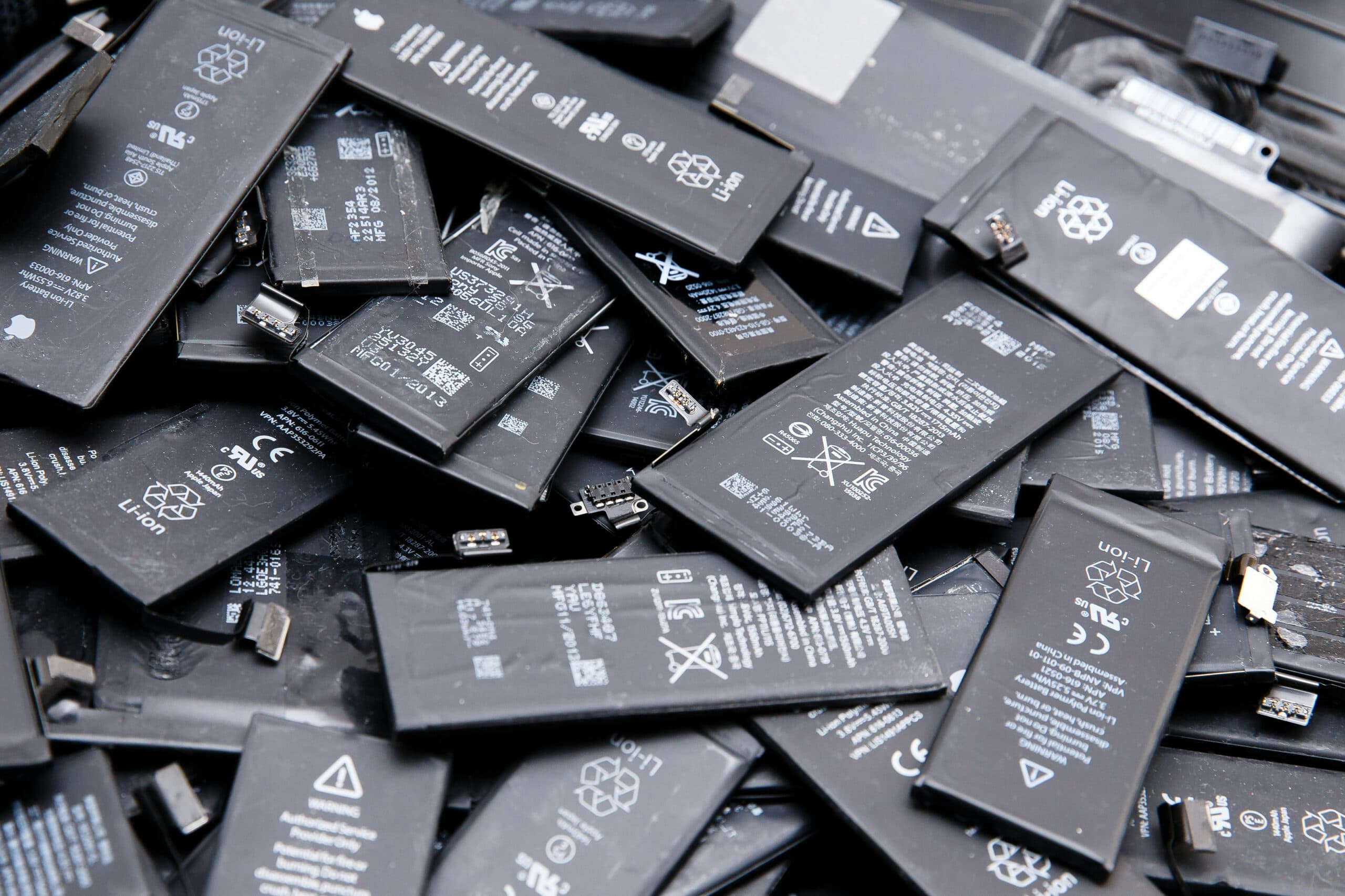 Building a sustainable future by recycling lithium-ion batteries