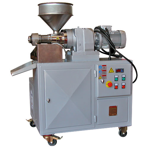 Cold oil press for seeds