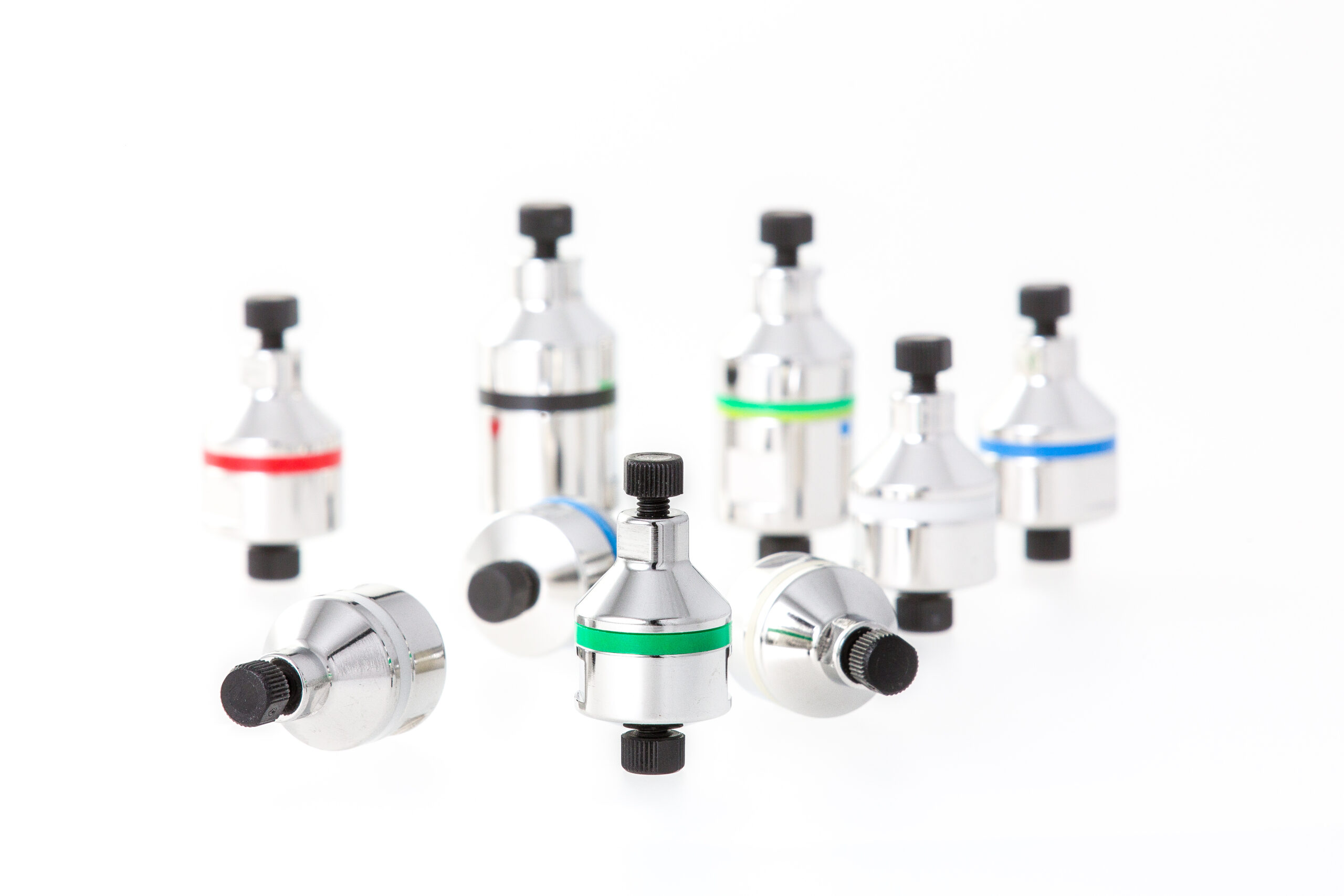 Short bed monolithic columns for analytics