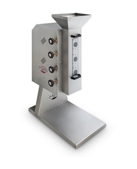 Small scale nut grinder