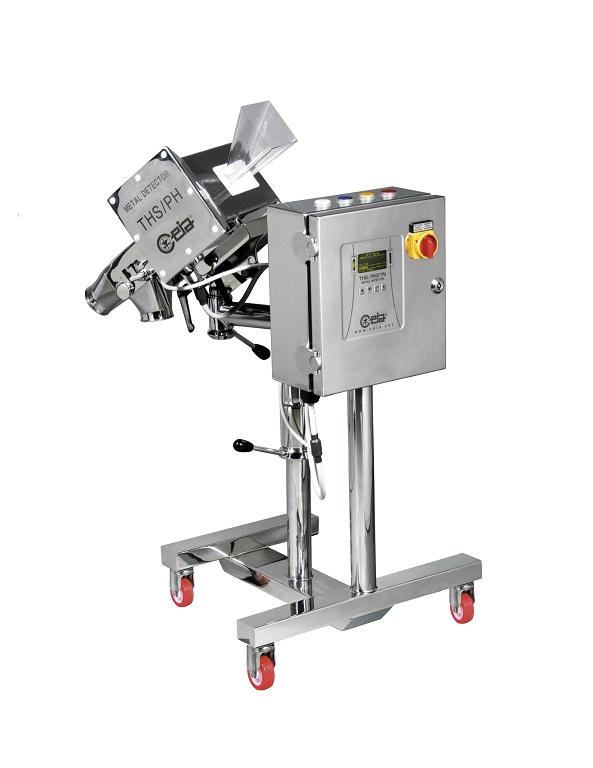 Metal detector for tablets and capsules