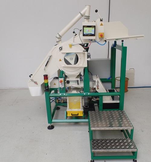 Seed threshing machine
