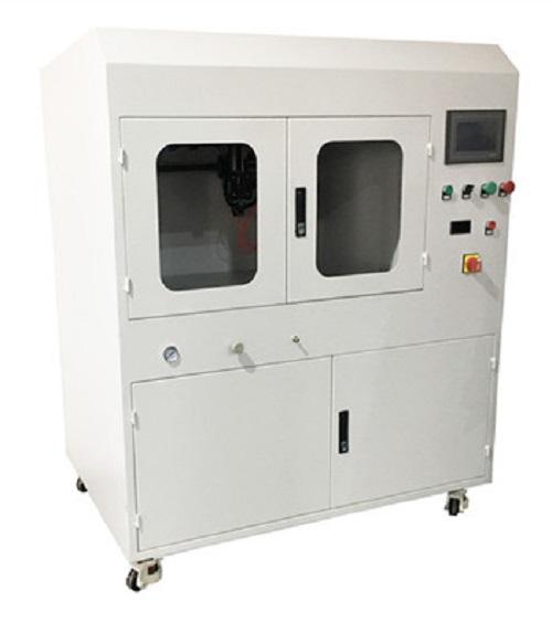 Ultrasonic spraying system for medium and large scale coating