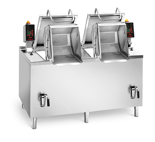 Commercial pasta cooker with auto lift