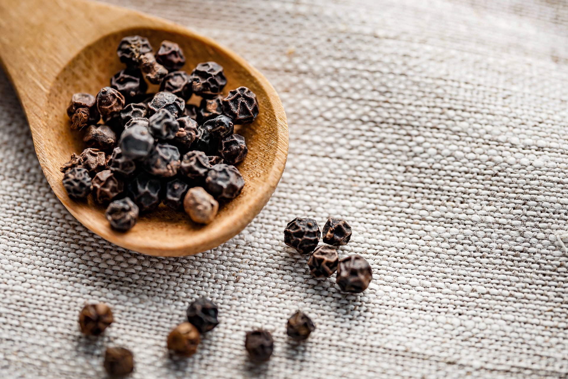 Making Black Pepper