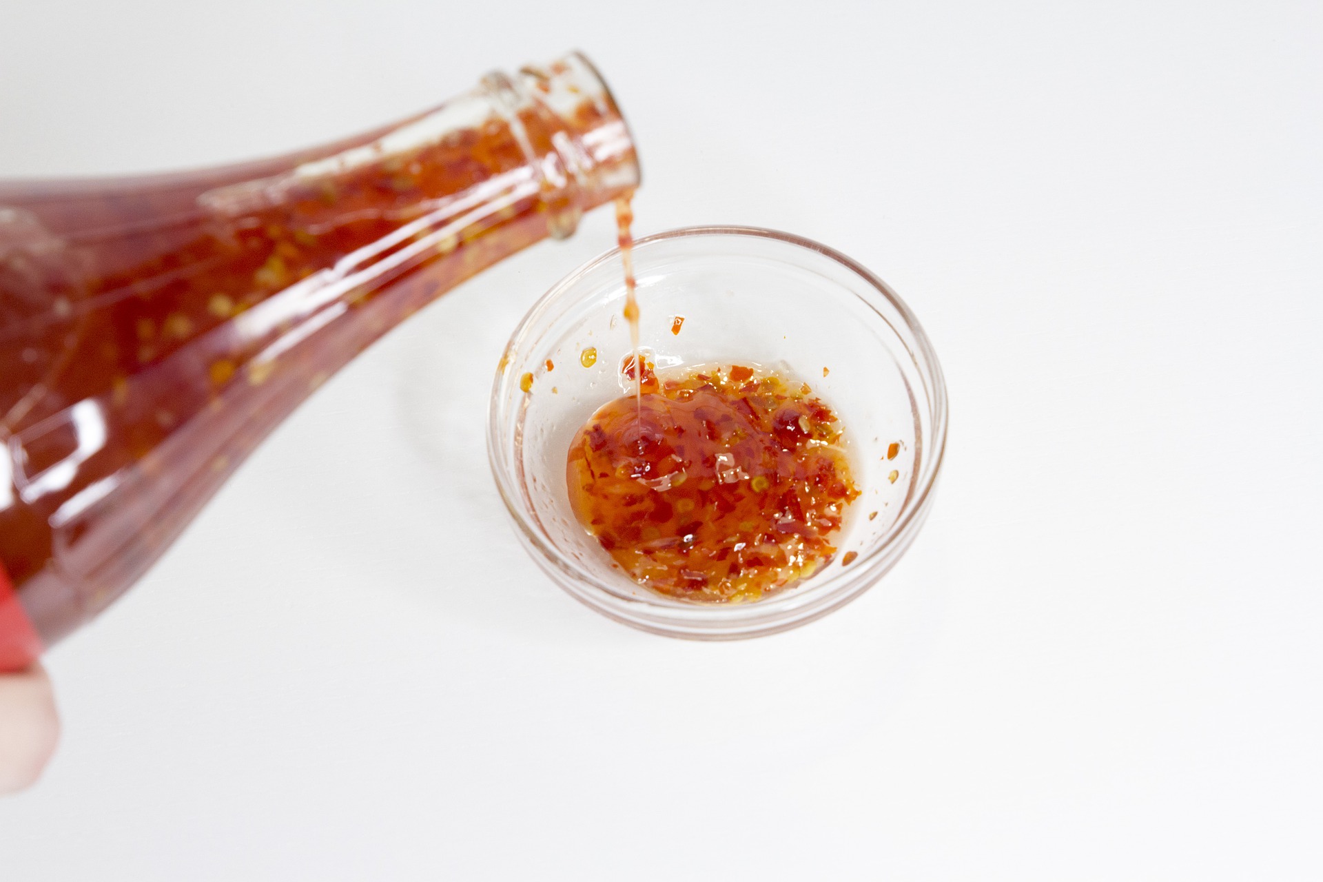 Making chili sauce