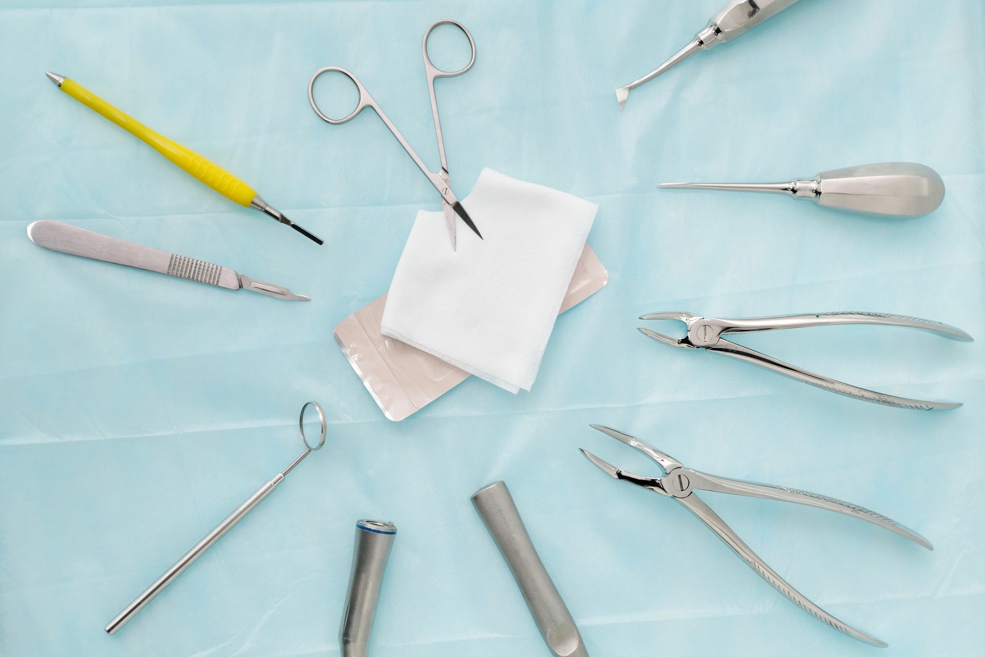 Surgical instruments sterilizing Equipment