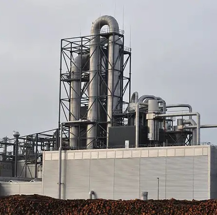 Energy saving vertical steam dryer for paper pulp