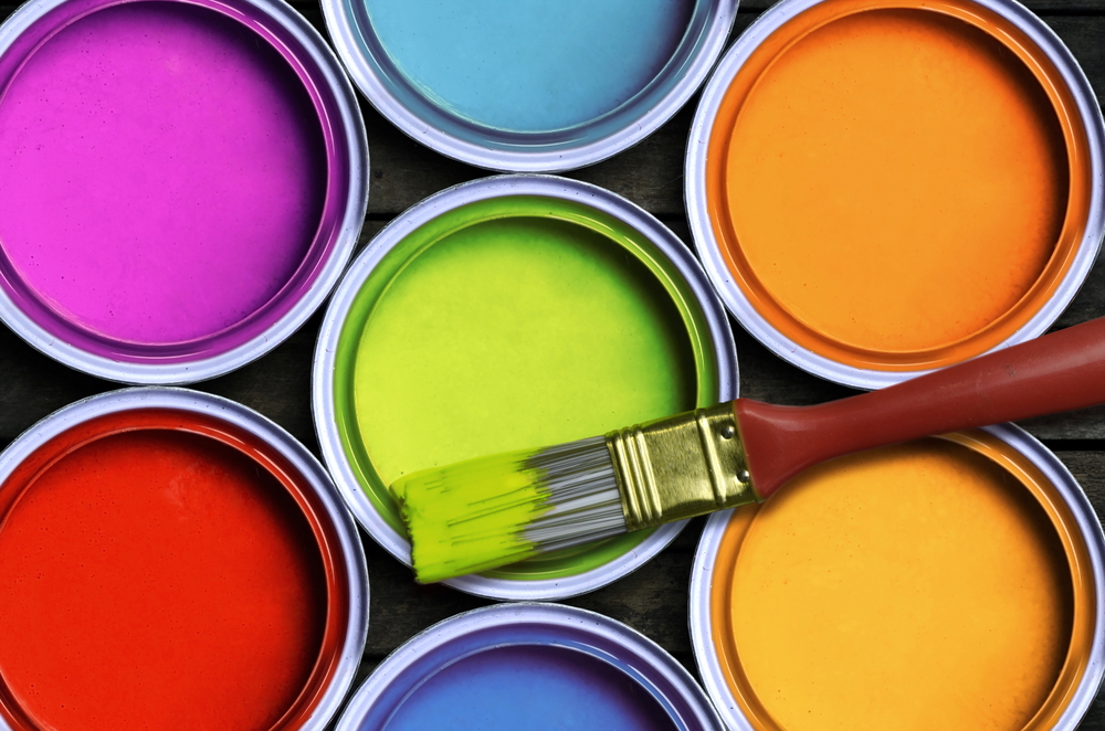 Powder and liquid, a delicate equilibrium in paint production