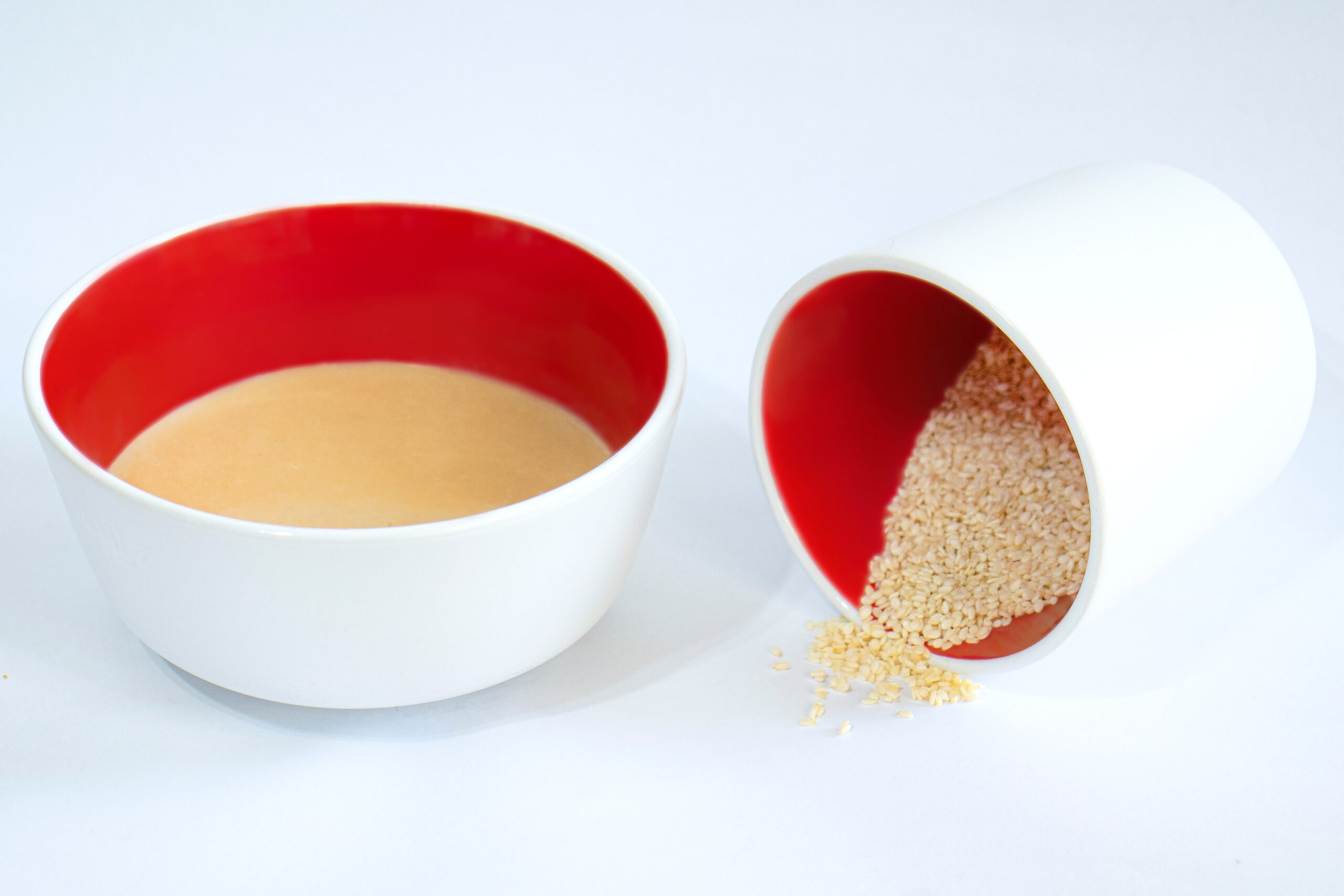 Spindle mill for fine and super fine grinding of cocoa liquor