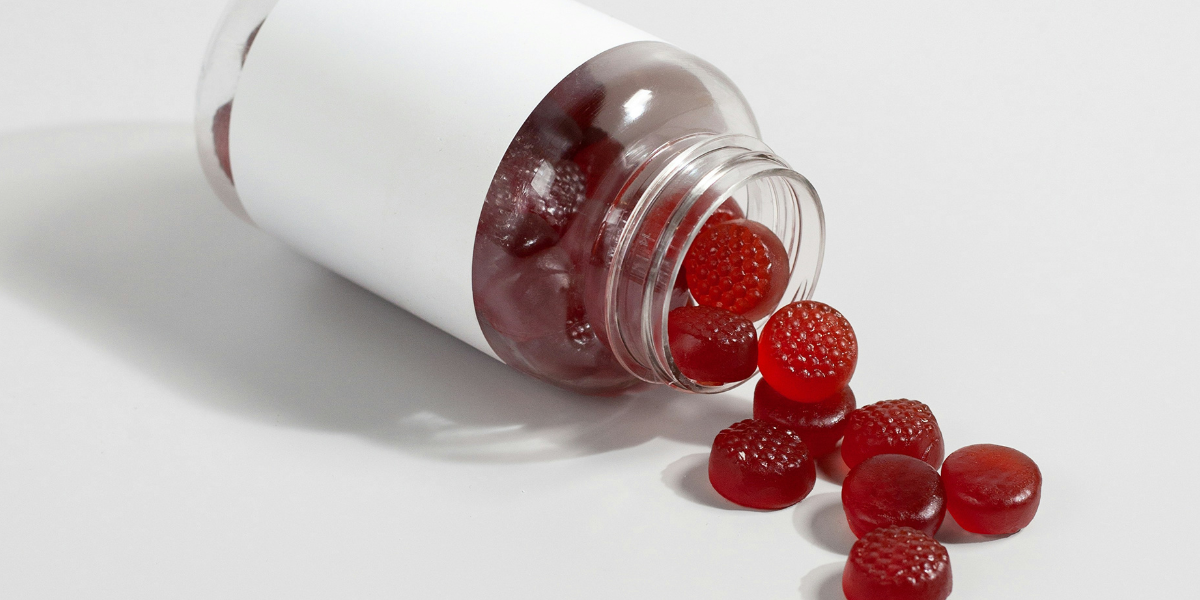 Preserving gummy texture in low or no sugar confectionery