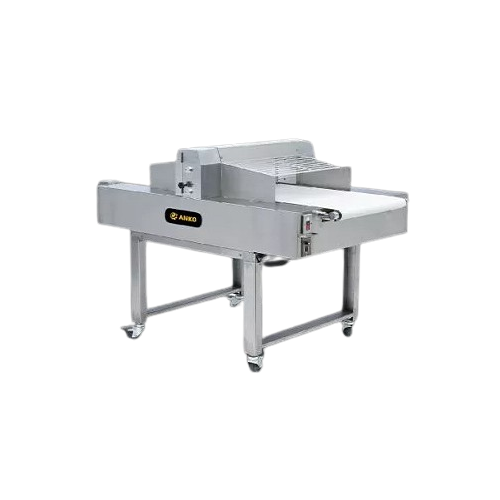 Automatic horizontal cake slicer