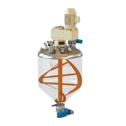 Vertical ribbon mixer for solids and powders