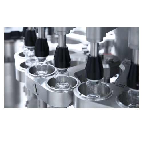 Container exterior cleaning for pharmaceutical applications