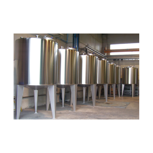 Storage tank for dairy products and juices