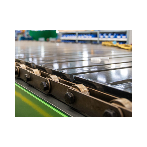 Chain belt conveyor for waste paper and industrial waste