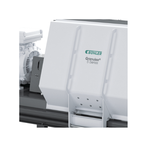 High-throughput hammer mill for animal feed production