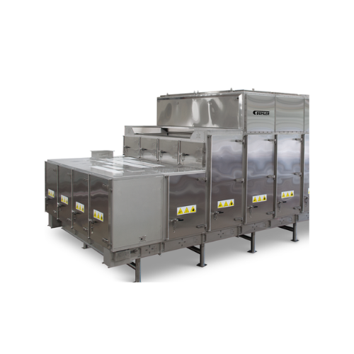Multi-pass pet food dryer for consistent moisture content