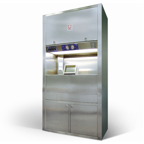 Fume hood for handling medium activity radioisotopes