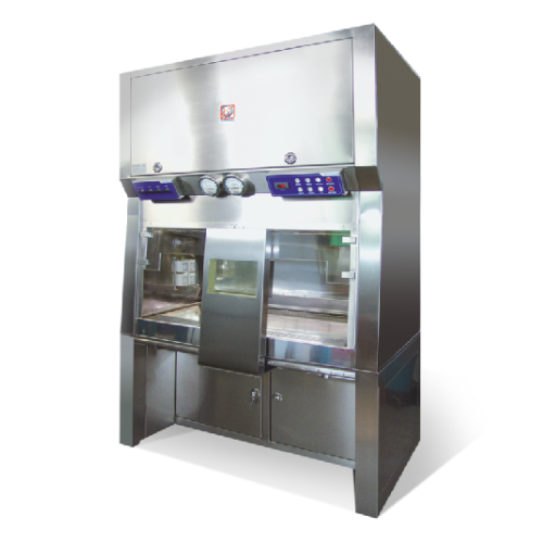 Shielded radiochemistry fume hood