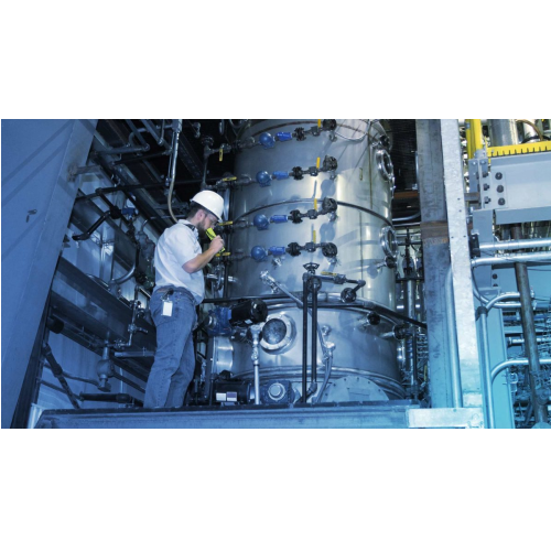 Continuous vacuum dryer for protein products