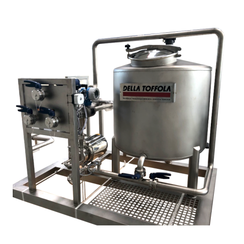 Dissolution and batching system for minor ingredients