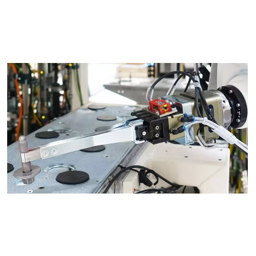 Automatic bolt loading system for automotive assembly