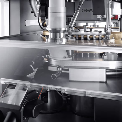 High-output tablet press for pharmaceutical production