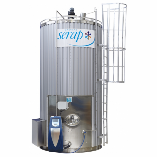 Vertical milk cooler for large-scale farms