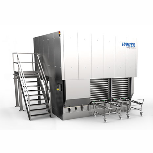 Batch-operated chamber dryer for surface drying