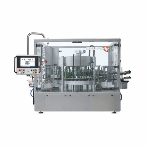 Versatile labeller for food industry