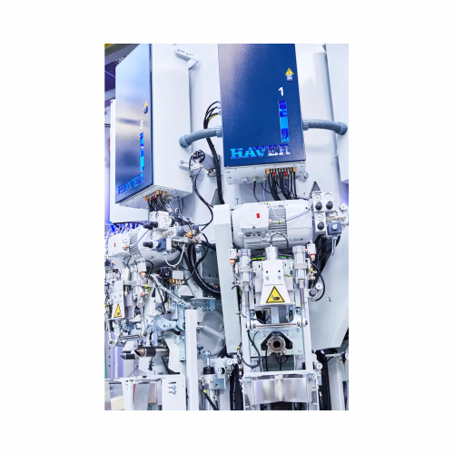 Rotating packaging system for bulk materials
