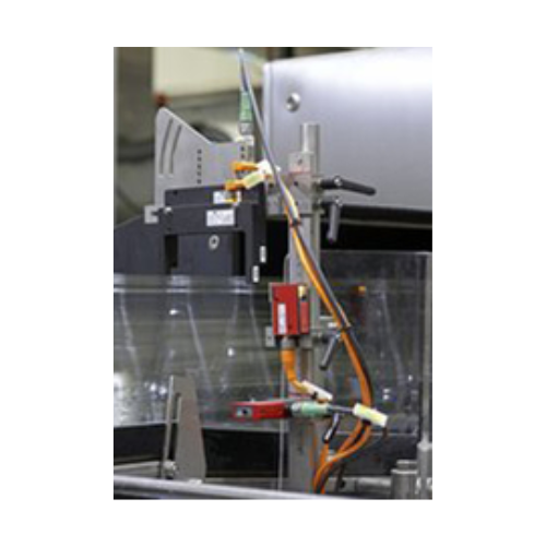 Closure inspection system for beverage caps
