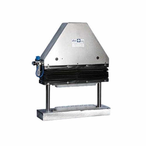 Figure moulding for pliable mixes