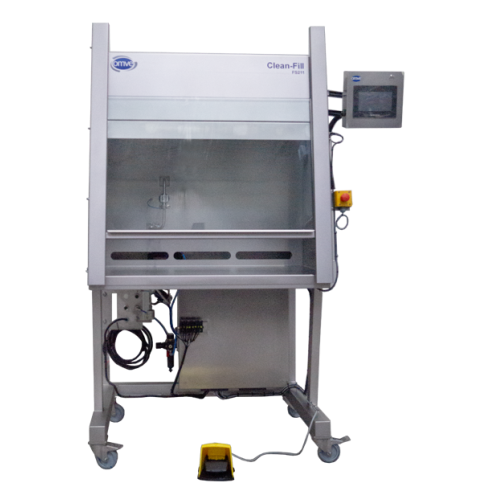 Sterile filling and closing bench for bottles and cups