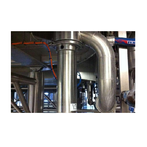Bottom valve for cheese vats