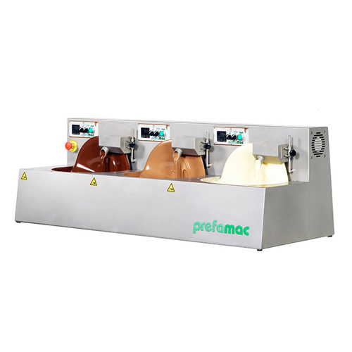 Compact chocolate moulding solution 3-in-1