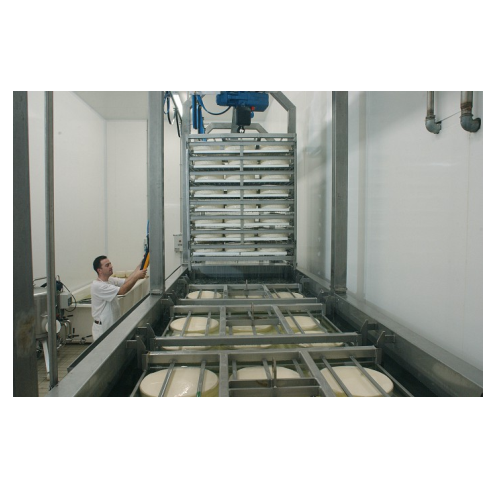 Dynamic salting system for cheese production