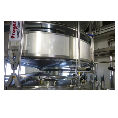 Milk cream separation system for cheese production