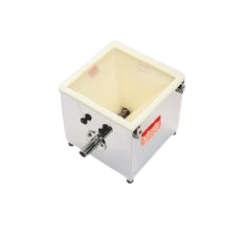 Volumetric feeder for flowable ingredients