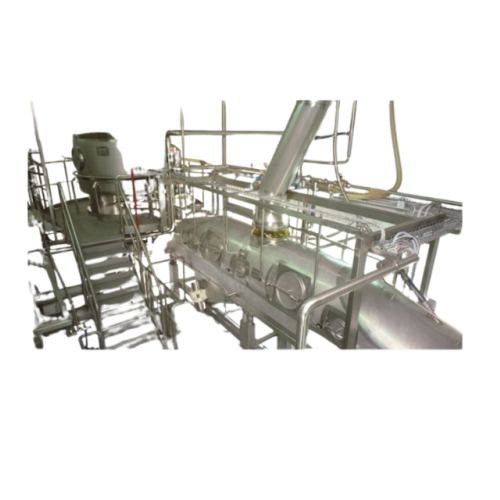 Spray bed dryer for agglomerated powder production